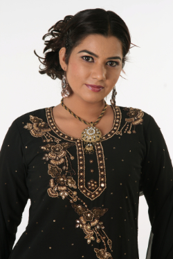 Inder Gopal Advertising . Fashion . Food & Beverages . Industrial . Products .Ecommerce . Model Portfolio Development . Fine Art Nude Figure Photography