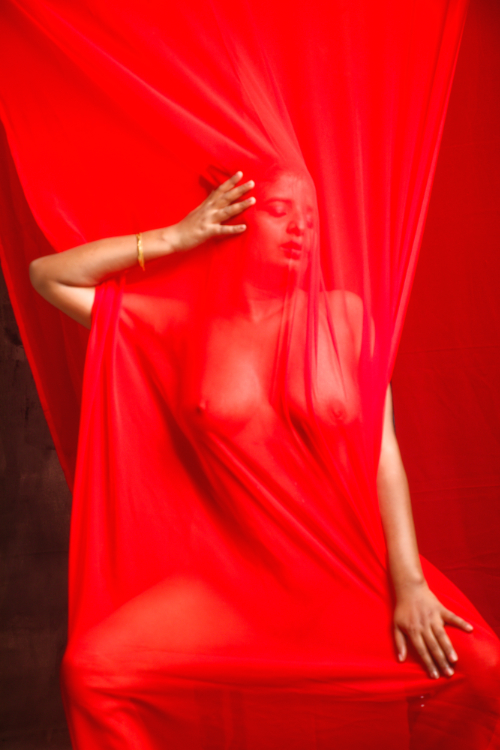 Inder Gopal Advertising . Fashion . Industrial . Model Portfolio Development . Fine Art Photography